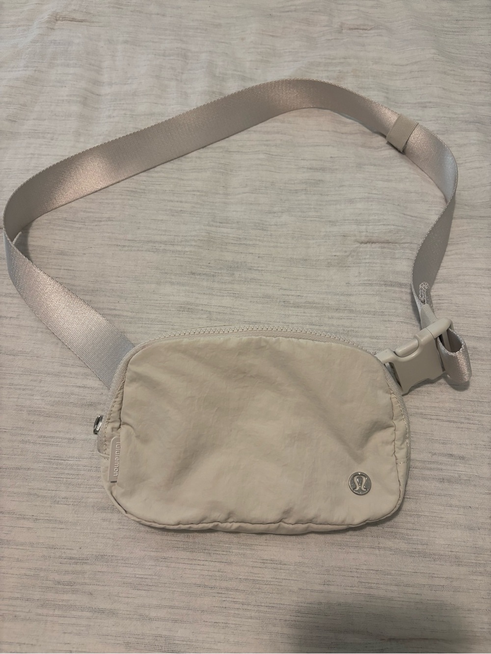 lululemon athletica Light Beige Belt Bag